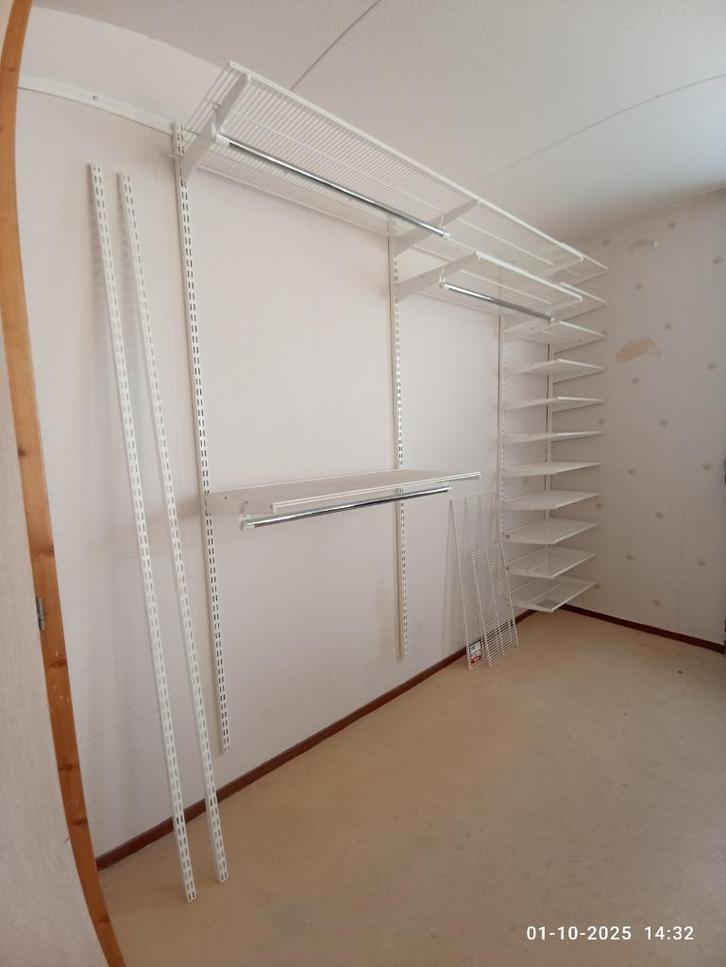 Elfa systeem voor inloopkast wit 400 x 200 cm zie foto's, Huis en Inrichting, Kasten | Overige, Zo goed als nieuw, Ophalen