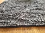 Grijs vloerkleed 240 x 170 bolletjes, Huis en Inrichting, Stoffering | Tapijten en Kleden, Ophalen, 150 tot 200 cm, 200 cm of meer
