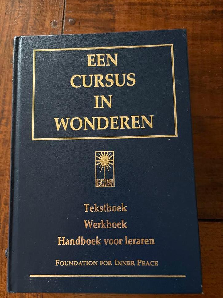 Een Cursus in Wonderen - Compleet, Boeken, Esoterie en Spiritualiteit, Zo goed als nieuw, Achtergrond en Informatie, Spiritualiteit algemeen