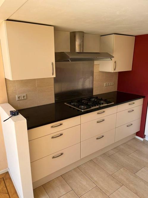 Keuken, Huis en Inrichting, Keuken | Complete keukens, Gebruikt, Hoekkeuken, Wit, Graniet of Steen, Ophalen