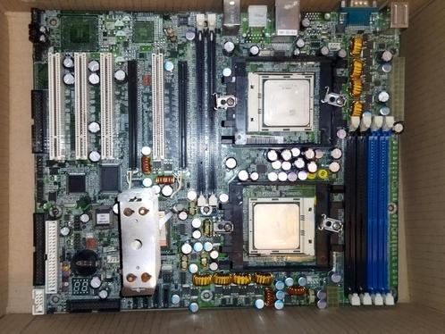 Tyan Tiger K8SSA S3870 server moederbord  met 2× 2,6 GHz AMD, Computers en Software, Vintage Computers, Ophalen of Verzenden