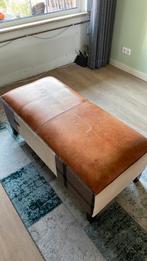 Poef met landelijke uitstraling, Ophalen, Gebruikt, 100 tot 125 cm, Leer