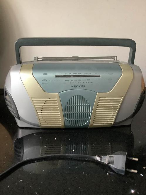 Vintage draagbare radio Nikkei, Audio, Tv en Foto, Radio's, Gebruikt, Radio, Ophalen of Verzenden