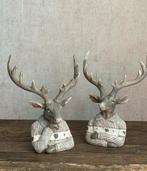Herten Borstbeelden in Wintertrui - Kerst/Skihut, Tuin en Terras, Ophalen of Verzenden, Nieuw, Overige materialen, Dierenbeeld