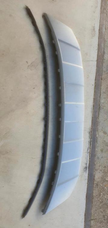 Bumperonderlip voor+zwarte sierstrip VW Tiguan 5NA facelift beschikbaar voor biedingen