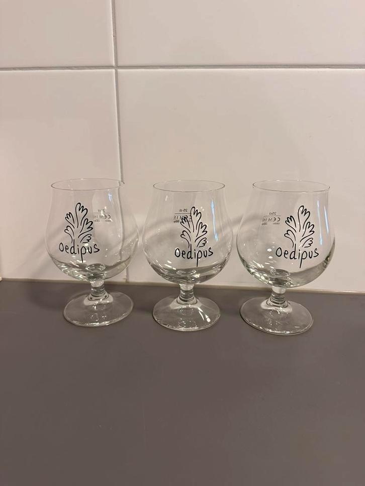 3x Oedipus speciaalbierglas (ZGAN), Verzamelen, Biermerken, Zo goed als nieuw, Glas of Glazen, Overige merken, Ophalen of Verzenden