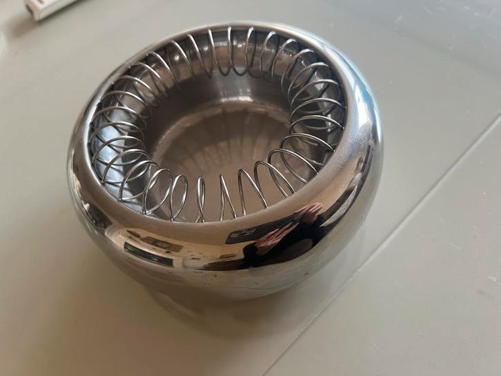 Alessi Spiraal Asbak., Verzamelen, Rookartikelen, Aanstekers en Luciferdoosjes, Zo goed als nieuw, Asbak, Ophalen of Verzenden