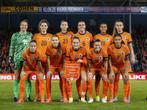 Gezocht ticket uitzwaaitraining oranje leeuwinnen 28/6, Eén persoon, April