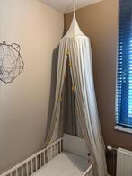 Roommate bedhemel klamboe wit taupe/grijs oker gele kwastjes, Kinderen en Baby's, Kinderkamer | Inrichting en Decoratie, Ophalen