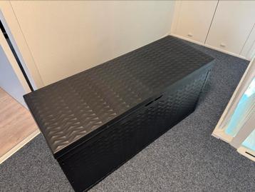 Tuinkussen box beschikbaar voor biedingen