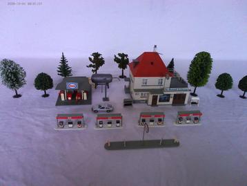 HO 1-87 Benzine + service station v marklin ,fleischmann beschikbaar voor biedingen