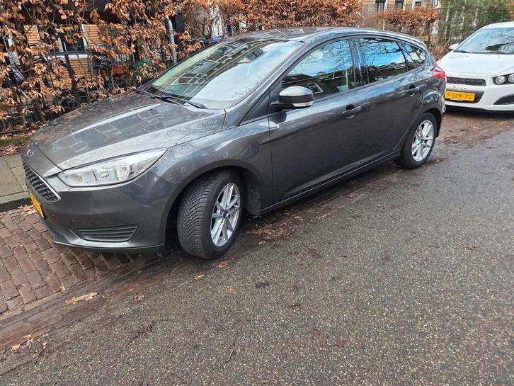 Ford Focus 1.0 Ecoboost 2016 Grijs - APK tot 31 maart 2027, Auto's, Ford, Particulier, Focus, Benzine, A, Hatchback, Handgeschakeld