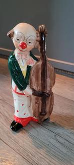 vintage porseleinen beeldje van een clown die een contrabas, Antiek en Kunst, Antiek | Porselein, Ophalen of Verzenden