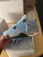 Air Jordan 4 University blue 43, Ophalen of Verzenden, Zo goed als nieuw, Blauw