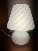 Prachtige vintage murano mushroomlamp / tafellamp swirl, Huis en Inrichting, Lampen | Tafellampen, Gebruikt, Vintage, midcentury, spageage, retro