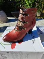 Enkellaarzen Laura Vita, maat 40 Nieuw kleur rood, Lage of Enkellaarzen, Nieuw, Ophalen of Verzenden, Laura Vita