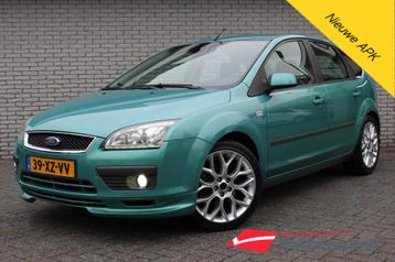 FORD Focus 2.0 16V Rally Edition | Trekhaak | Cruise | NAVI  beschikbaar voor biedingen