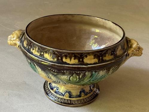 19de eeuwse majolica kom design met fruit/groenten gemerkt, Antiek en Kunst, Antiek | Keramiek en Aardewerk, Verzenden