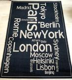 Vloerkleed met hoofdsteden, 160 x 230 cm, zwart, Huis en Inrichting, Stoffering | Tapijten en Kleden, Ophalen, Gebruikt, Zwart