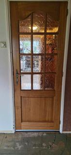 Massieve stompe deur met ramen en ijzeren klink, Ophalen of Verzenden