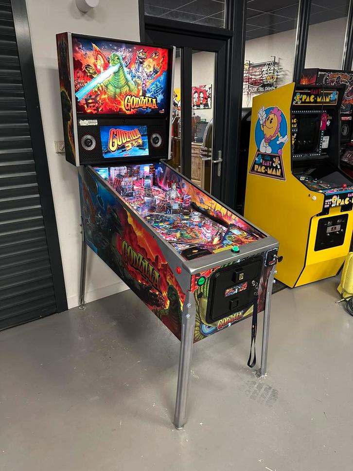 Nr. 1 Flipperkast Stern Godzilla Limited Edition Pinball, Verzamelen, Automaten | Flipperkasten, Zo goed als nieuw, Dot-matrix