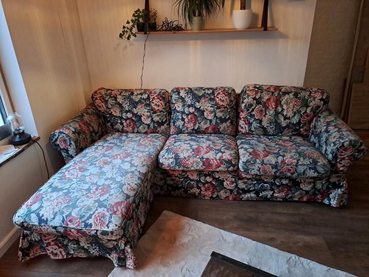 Ikea Ektorp Hoekbank chaise longue bloemen, Huis en Inrichting, Banken | Complete zithoeken, Gebruikt, Stof, Ophalen