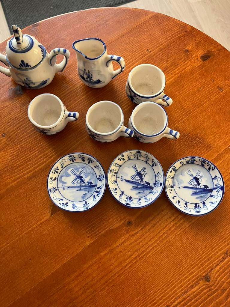 Heel oud kinderserviesje blauw/wit met molentjes, Ophalen of Verzenden