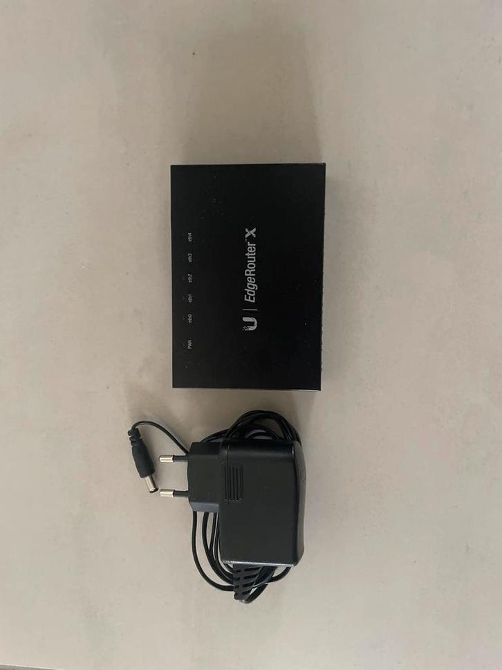 Ubiquiti EdgeRouter X - 4 Poorten, Computers en Software, Routers en Modems, Gebruikt, Router, Ophalen
