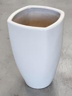 Wit geglazuurde vierkant hoge pot, Gebruikt, Vierkant, Aardewerk, 40 tot 70 cm