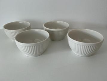 Wedgwood Windsor Ramekins Soufflébakjes Ovenschaaltjes 4 x beschikbaar voor biedingen
