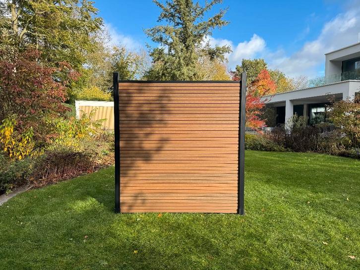Aanbieding: Luxe composiet schutting – compleet geplaatst, Tuin en Terras, Schuttingen, Nieuw, Kunststof, 1 tot 2 meter, 6 meter of meer