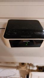 TE KOOP RETRO WEKKERRADIO PHILIPS WERKT GOED, Ophalen of Verzenden, Zo goed als nieuw, Digitaal