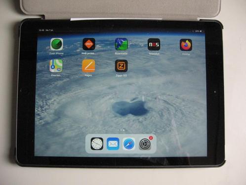 IPAD Air type A1475, WIFI + Cellular, in prima staat, Computers en Software, Apple iPads, Gebruikt, Apple iPad Air, Wi-Fi en Mobiel internet