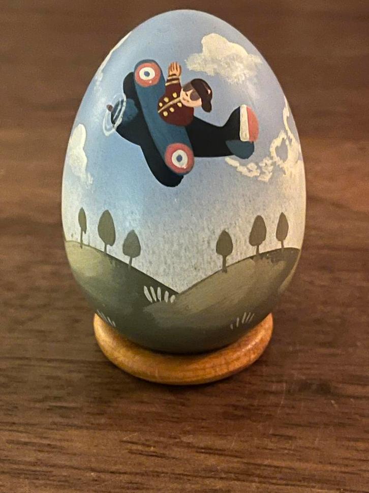Handbeschilderd Roduchin Ei met Landschap en Vliegtuig, Antiek en Kunst, Kunst | Beelden en Houtsnijwerken, Verzenden