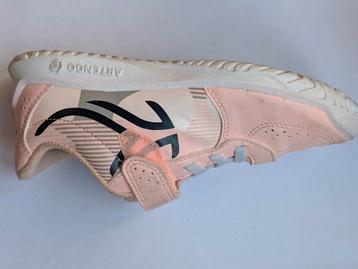 Artengo Kids Sports Shoes EU31 – €10 beschikbaar voor biedingen