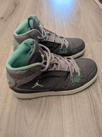 Air Jordan maat 37,5, Nike Air Jordan, Ophalen of Verzenden, Sneakers of Gympen, Grijs