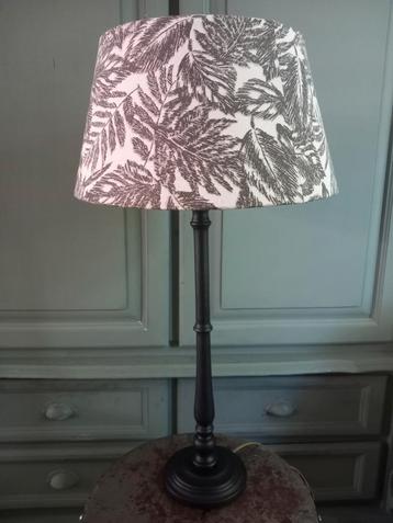 Landelijk & Stoer lamp met kap  beschikbaar voor biedingen