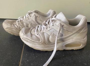 Nike Air Max Command Flex - Wit - Maat 38,5 beschikbaar voor biedingen
