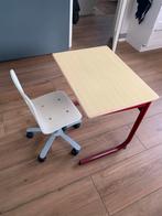 Schoolbureau met stoel, Ophalen, Gebruikt, Tafel(s) en Stoel(en)