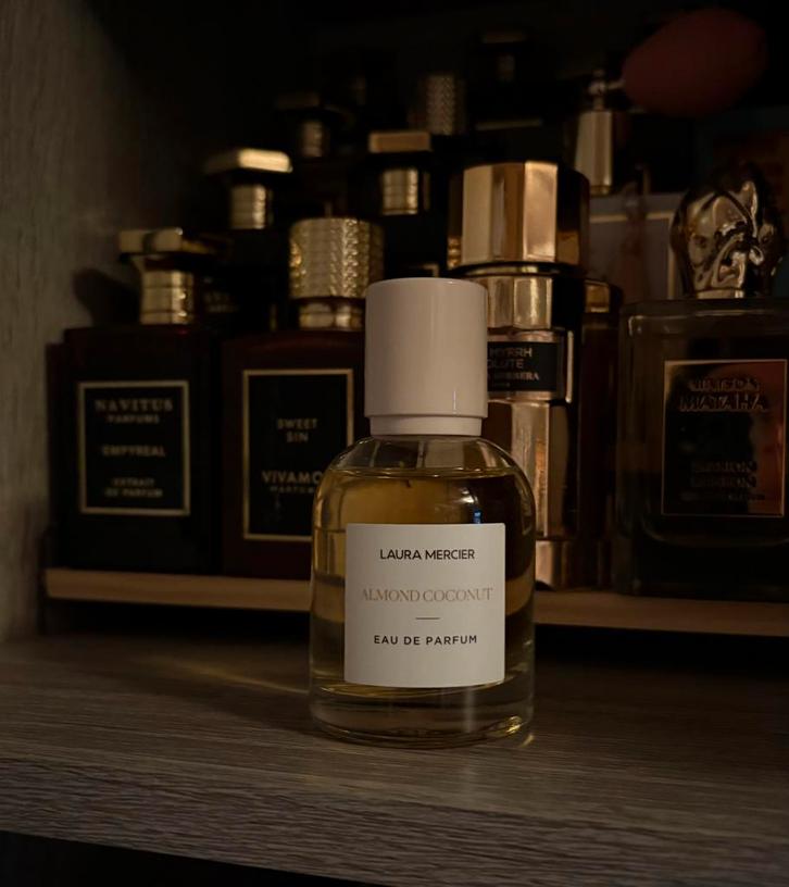 Laura Mercier Almond Coconut 50ml eau de parfum, Sieraden, Tassen en Uiterlijk, Uiterlijk | Parfum, Zo goed als nieuw, Verzenden