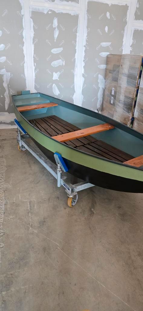 Stalen grachtenboot/vlet met elektrische buitenboordmotor, Watersport en Boten, Sloepen, Gebruikt, Tot 10 pk, 3 tot 6 meter, Buitenboordmotor