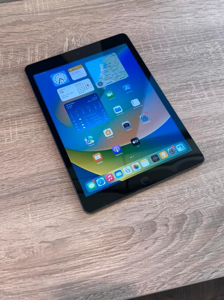 iPad 8 32gb (2020) | space grey | nieuwstaat, Computers en Software, Apple iPads, Zo goed als nieuw, Apple iPad, Wi-Fi, 10 inch