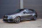 BMW 1-serie M140i LCI2 | Schuifdak | HK | Akrapovic uitlaat, Auto's, BMW, Achterwielaandrijving, Gebruikt, Zwart, 340 pk