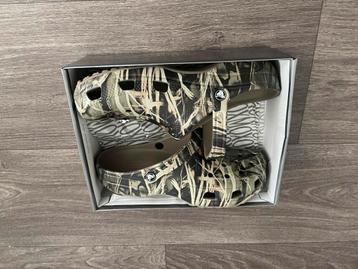 Nieuwe Crocs beschikbaar voor biedingen