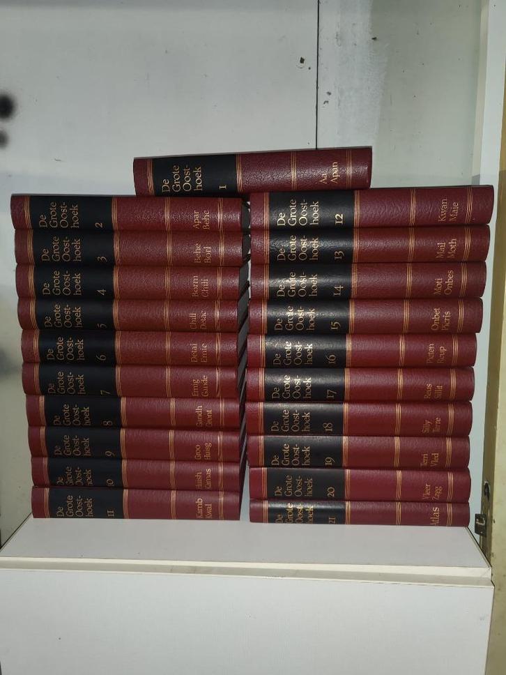 Encyclopedie: "De grote Oosthoek", Boeken, Encyclopedieën, Zo goed als nieuw, Algemeen, Ophalen