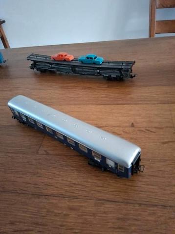 5 passagiers en goederen wagons.H0 beschikbaar voor biedingen