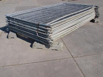 Bouwhekken gebruikt + kunststof blok 15 stuks Mobi All-fence beschikbaar voor biedingen