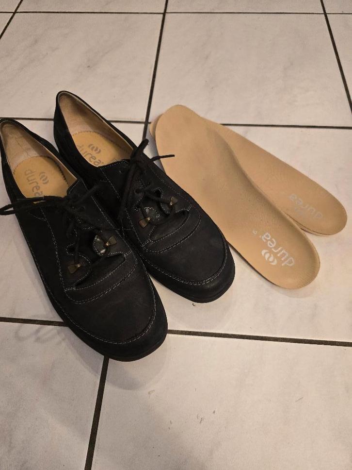 Prachtige comfort leer zwarte schoenen van merk Durea, 9(43), Kleding | Dames, Schoenen, Nieuw, Sneakers of Gympen, Zwart, Ophalen of Verzenden