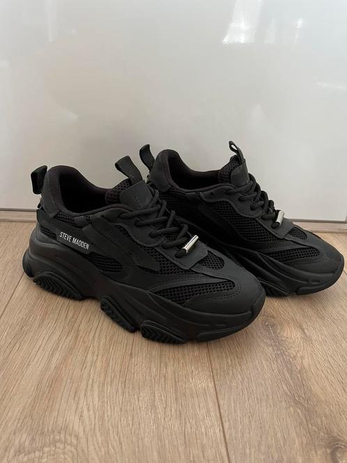 Zwarte POSSESSION-E sneakers van het merk Steve Madden., Kleding | Dames, Schoenen, Nieuw, Sneakers of Gympen, Zwart, Ophalen of Verzenden