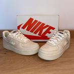 Nike Air Force 1 Low x Stussy “Fossil”, Nieuw, Sneakers of Gympen, Nike, Verzenden